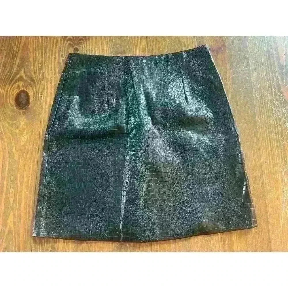 Glamorous Snakeskin Faux Black Leather Skirt, US 6